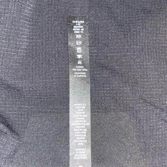 Men’s LuluLemon Jacket - Picture 3 of 5